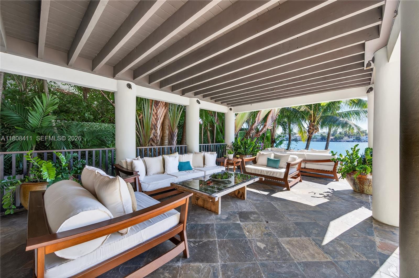 SAN MARINO ISLAND - Residential