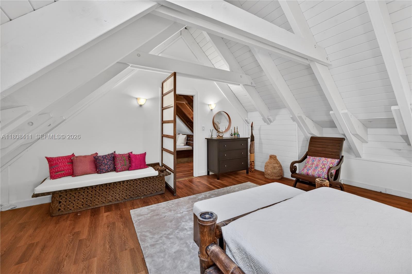 SAN MARINO ISLAND - Residential