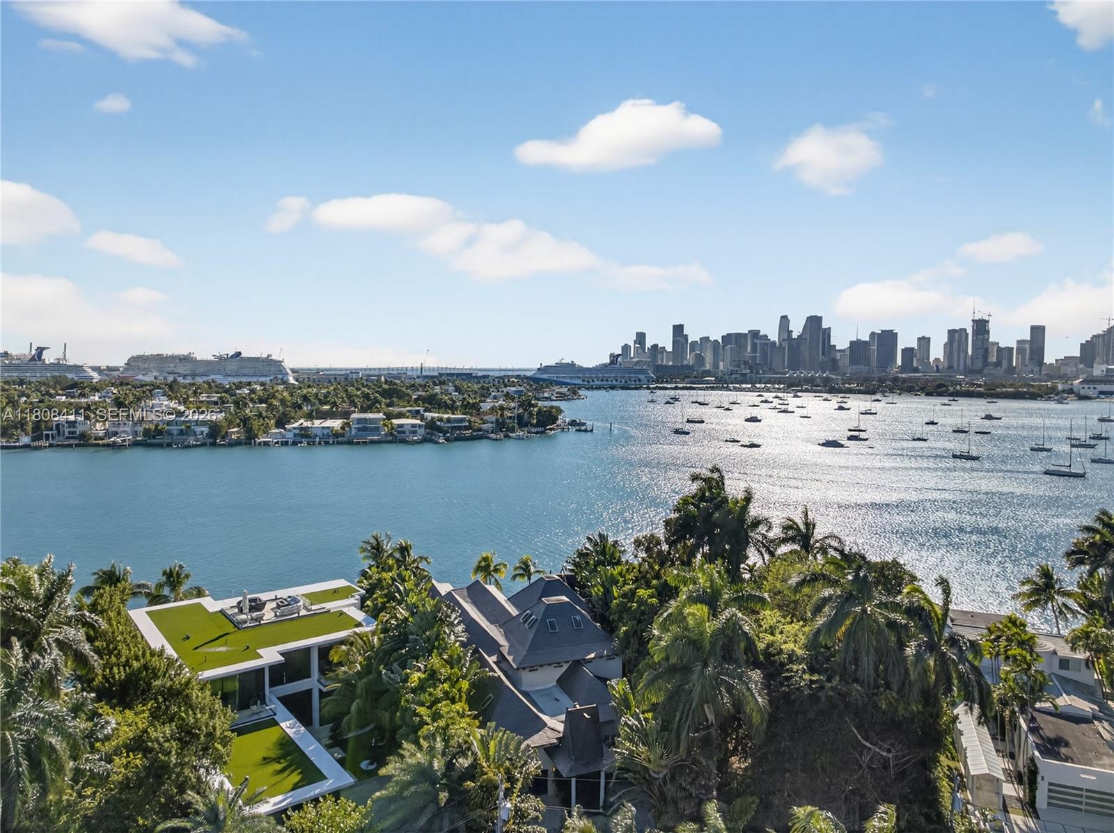 SAN MARINO ISLAND - Residential