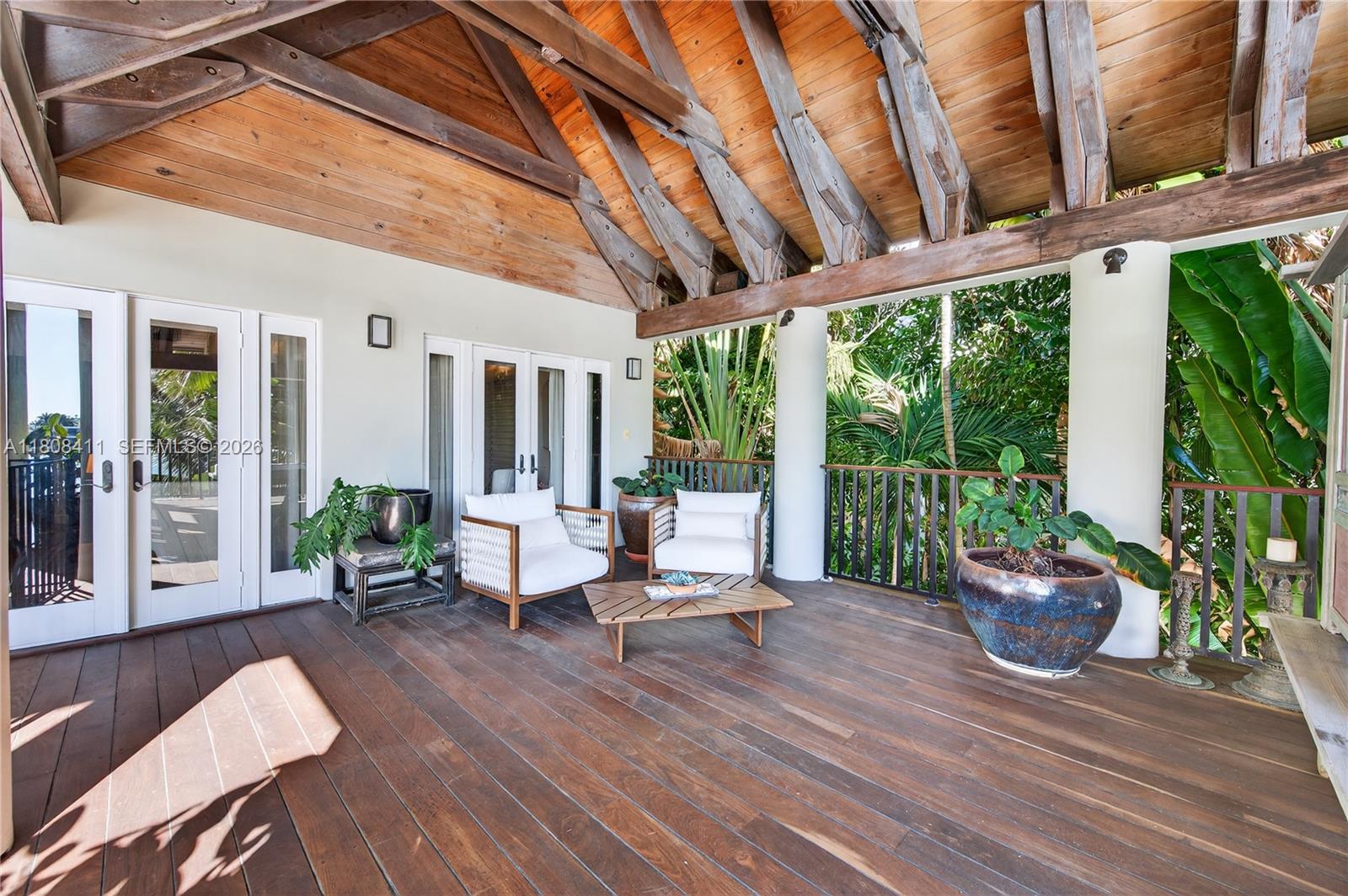 SAN MARINO ISLAND - Residential