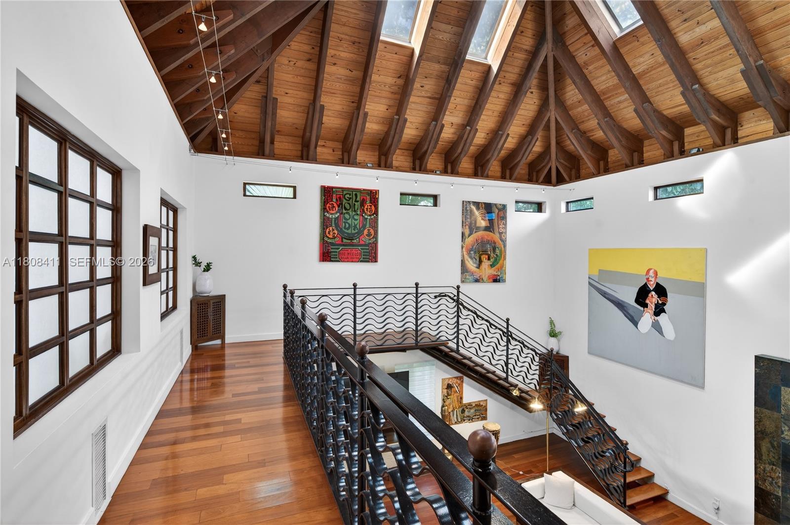 SAN MARINO ISLAND - Residential