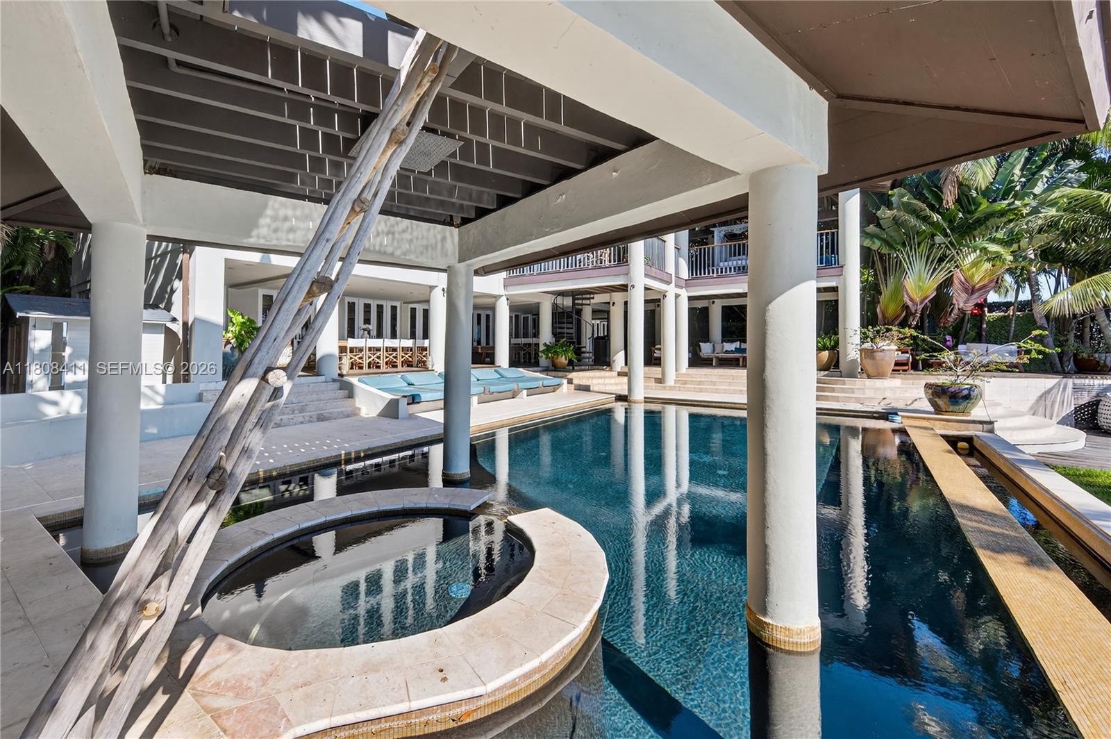 SAN MARINO ISLAND - Residential