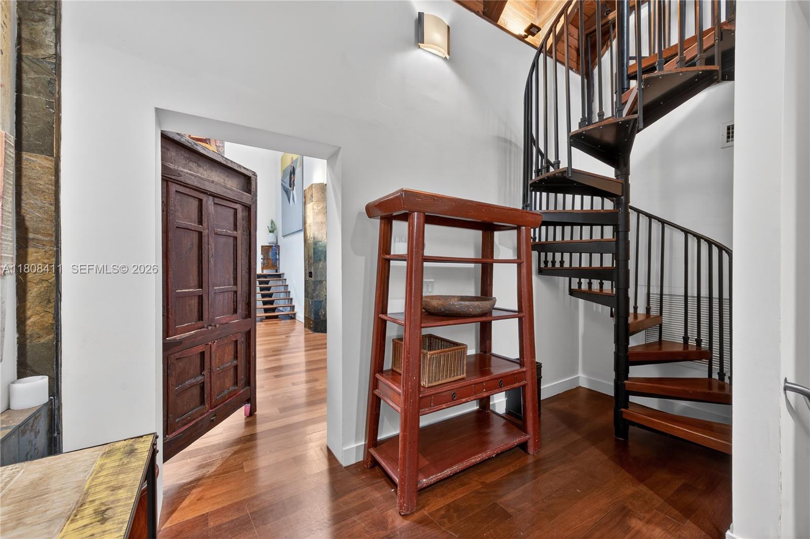 SAN MARINO ISLAND - Residential