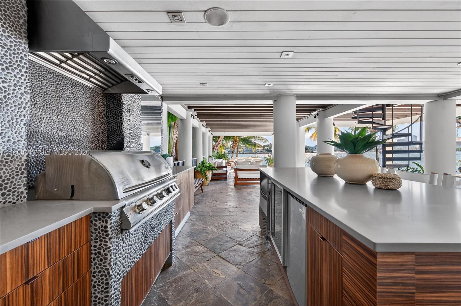 SAN MARINO ISLAND - Residential