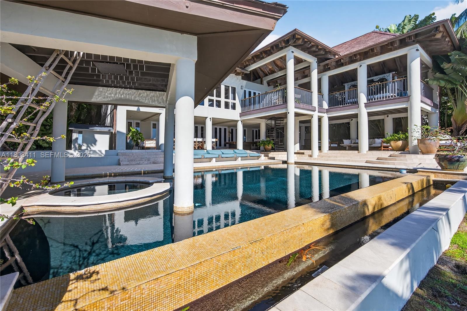 SAN MARINO ISLAND - Residential