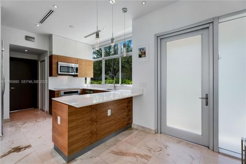 548 Fernwood Rd 548 Key Biscayne FL 33149