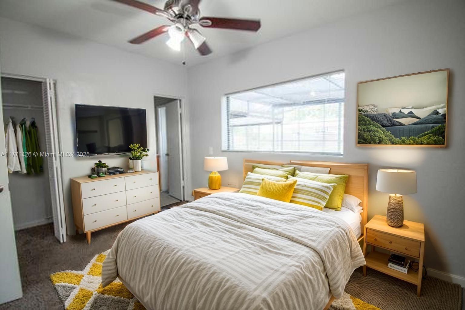 COMO MANOR - Residential