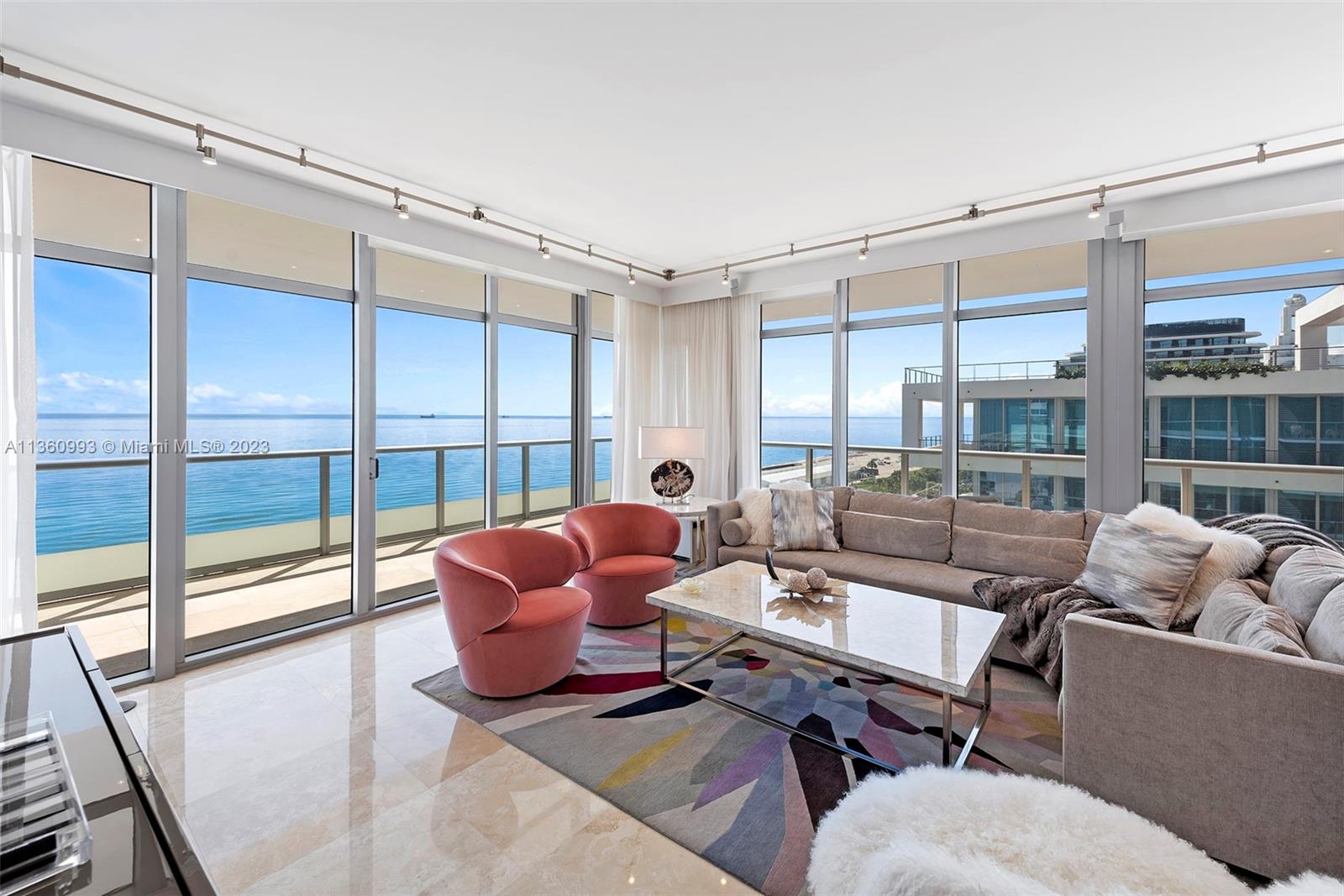 THE CARIBBEAN CONDO - Residential