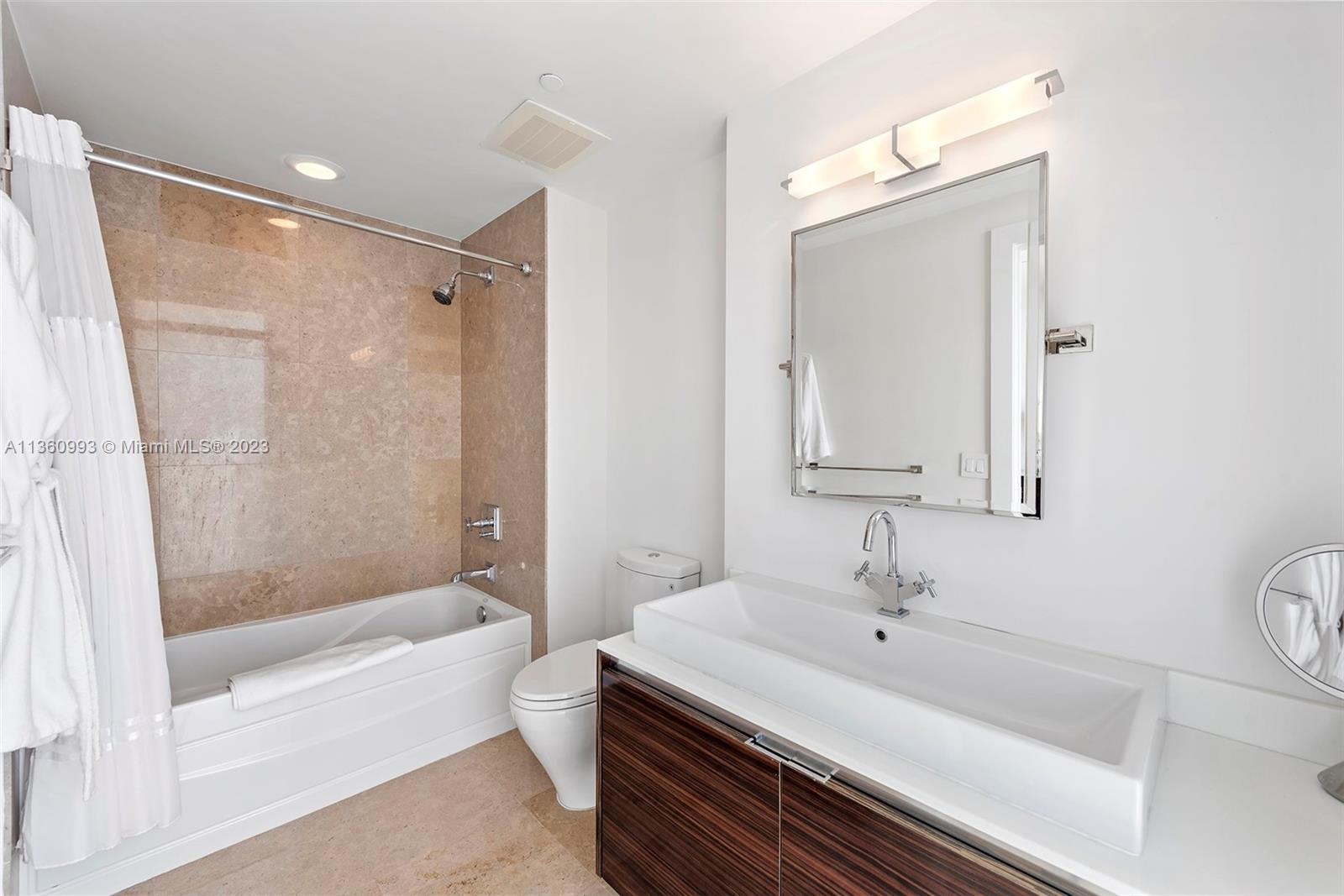 THE CARIBBEAN CONDO - Residential