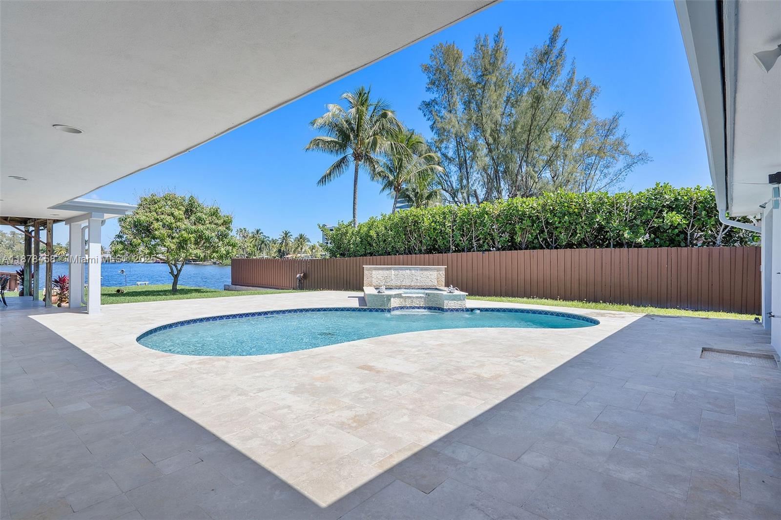 ENCHANTED LAKE - Residential