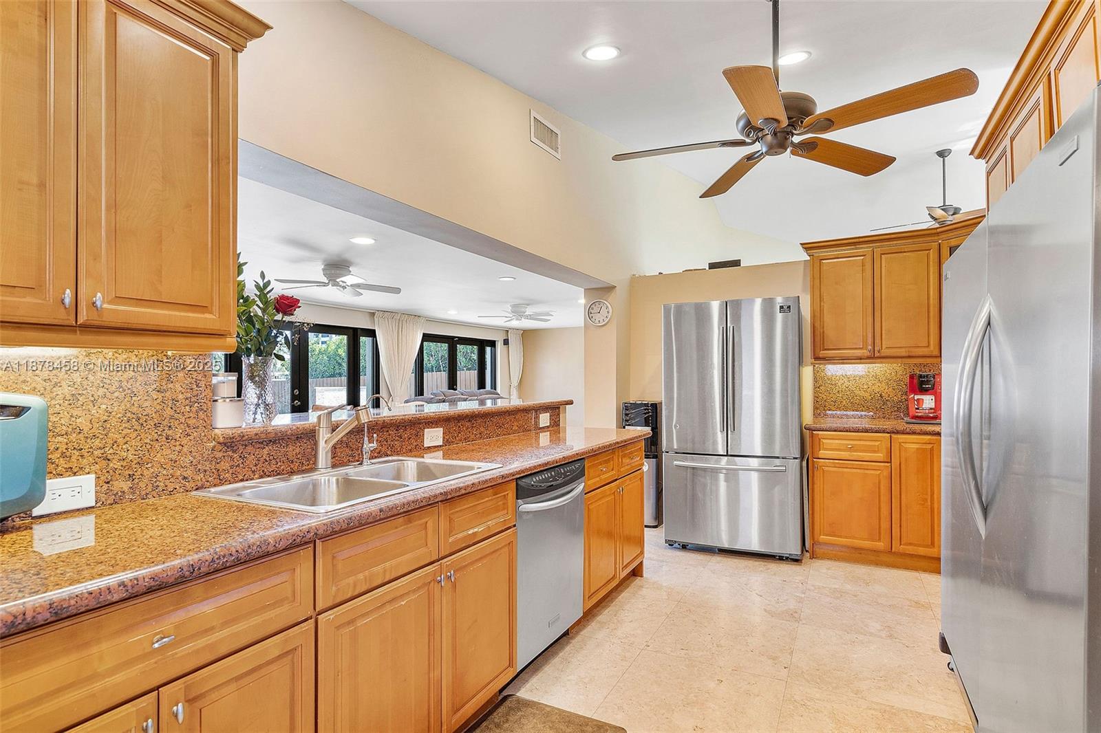 ENCHANTED LAKE - Residential