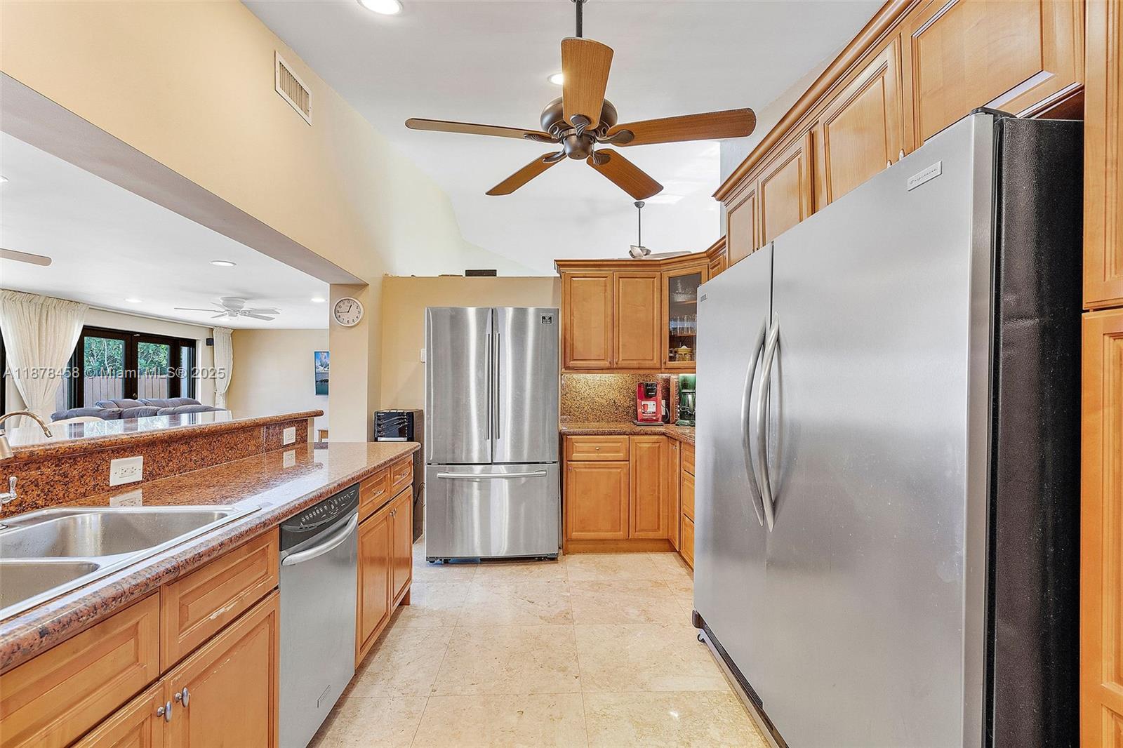 ENCHANTED LAKE - Residential