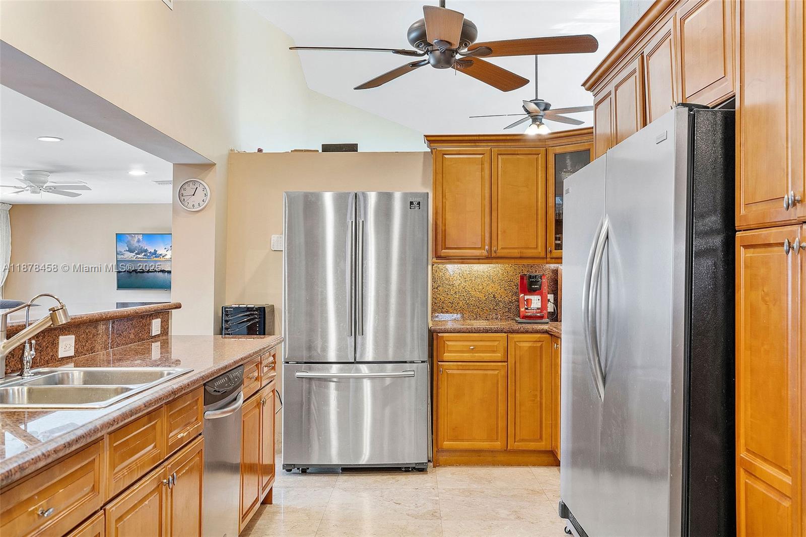 ENCHANTED LAKE - Residential