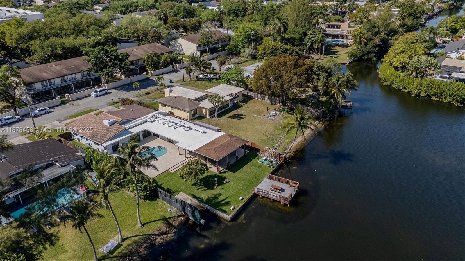 ENCHANTED LAKE - Residential