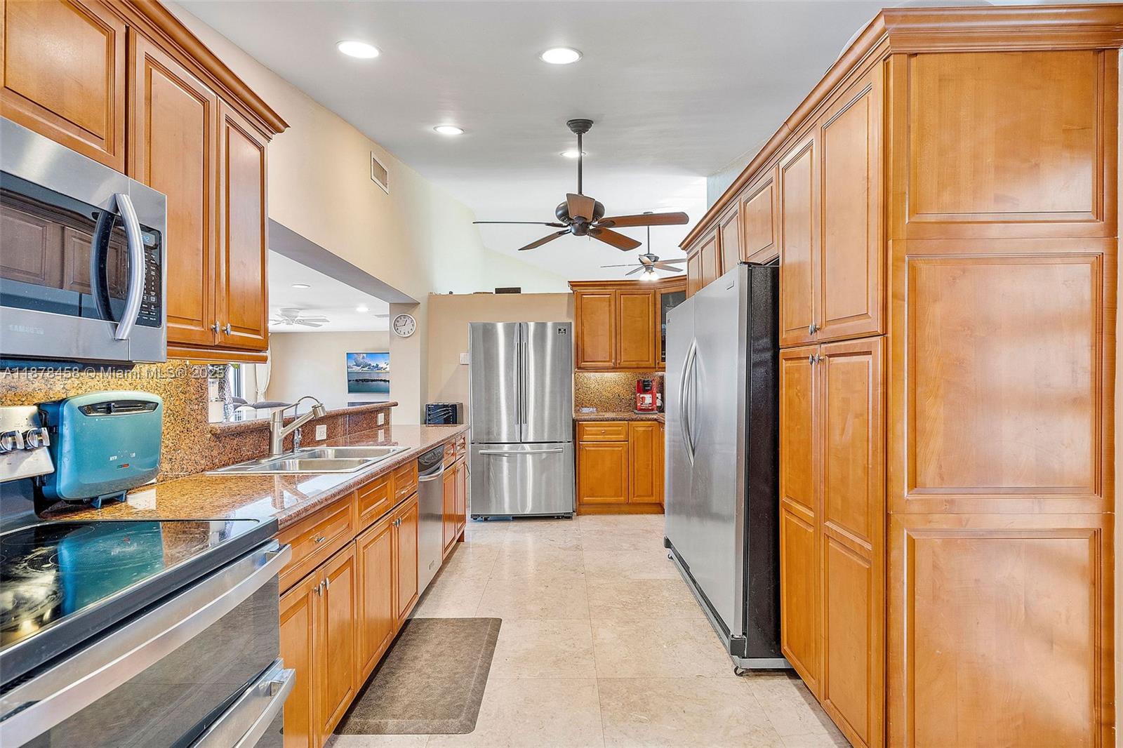 ENCHANTED LAKE - Residential