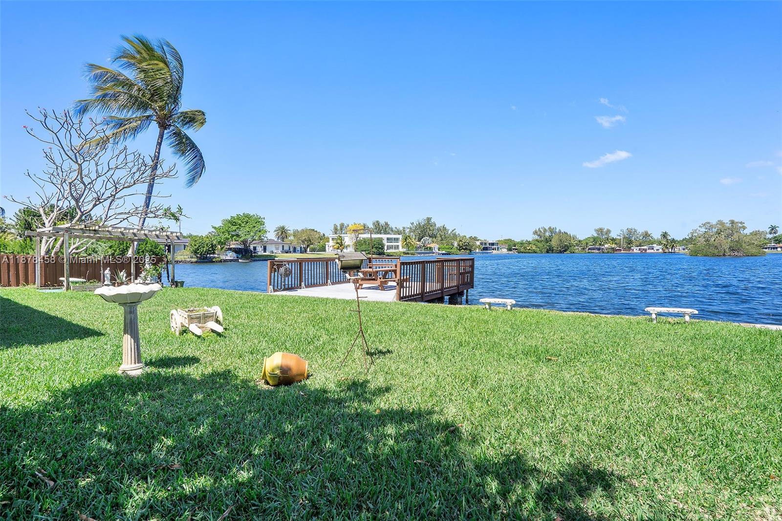 ENCHANTED LAKE - Residential