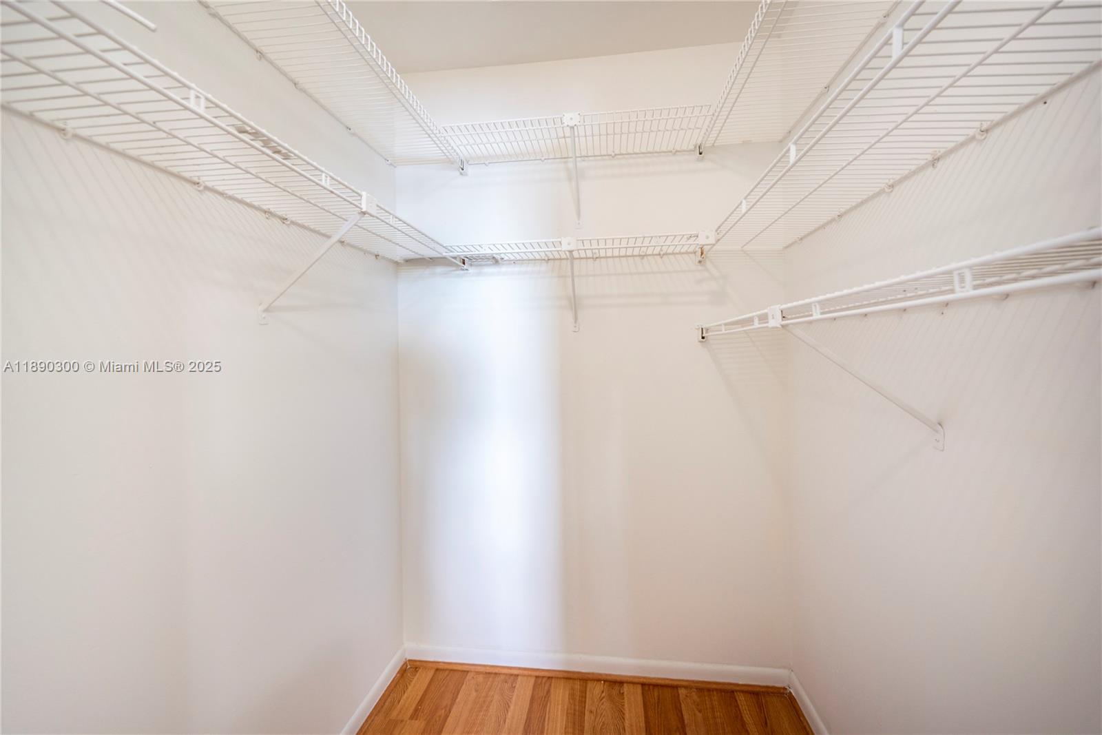 WELLEBY SHORES CONDOMINIUM - Residential Lease