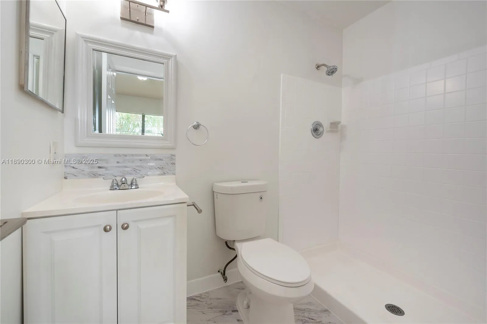 Sunrise, Florida 33351, United States, 2 Bedrooms Bedrooms, ,2 BathroomsBathrooms,Residential,Active,222636