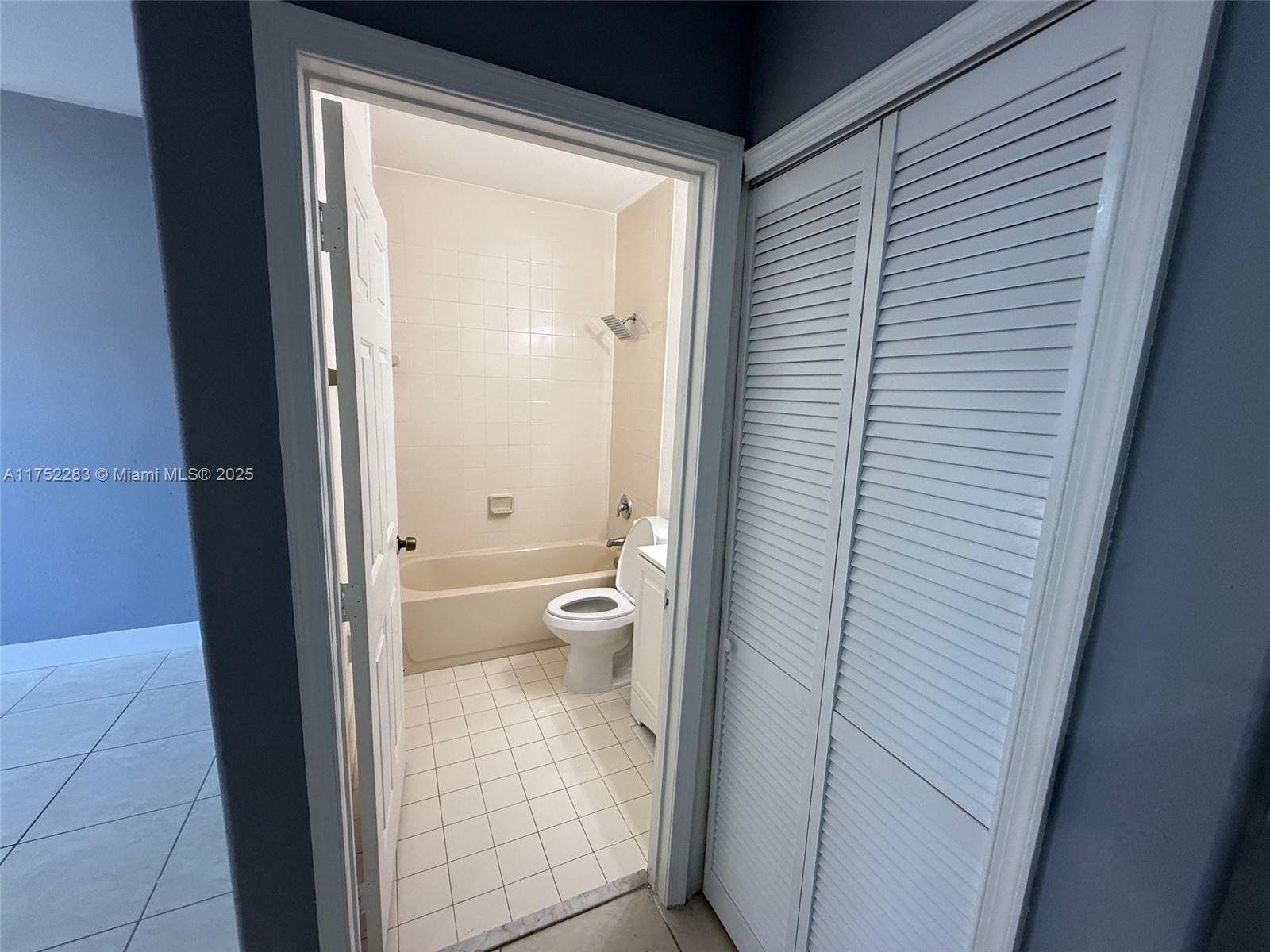 SHOMA TOWNHOMES AT KEYSCO - Residential