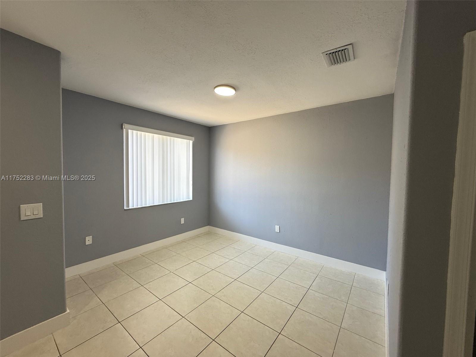 SHOMA TOWNHOMES AT KEYSCO - Residential