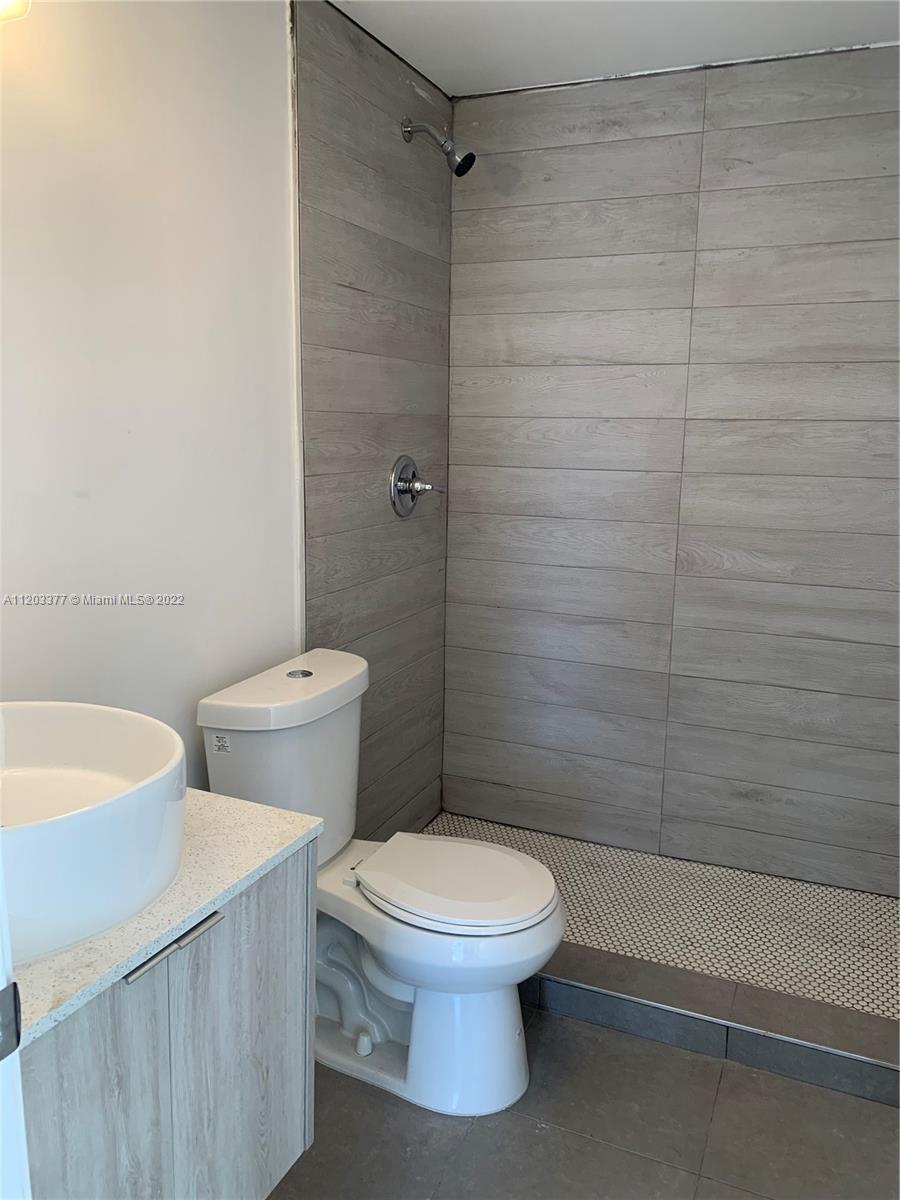 LIBERIA - Residential