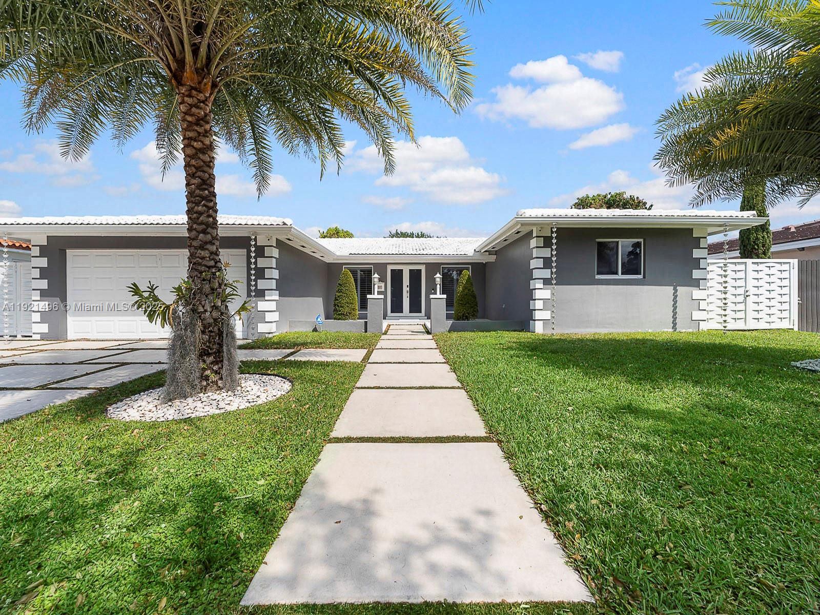 MIAMI LAKES SEC 4 - Residential