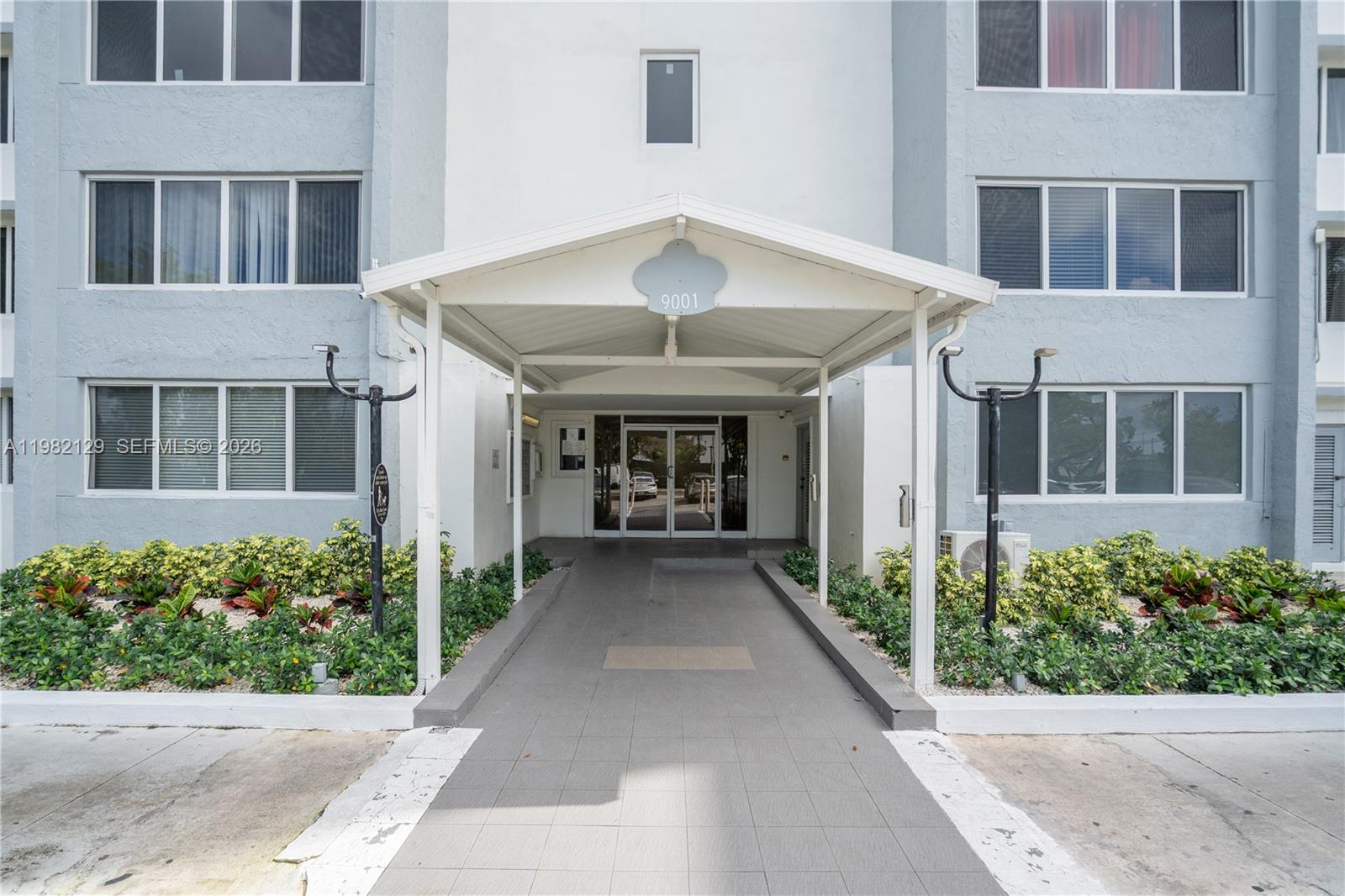 DADELAND PLACE CONDO - Residential