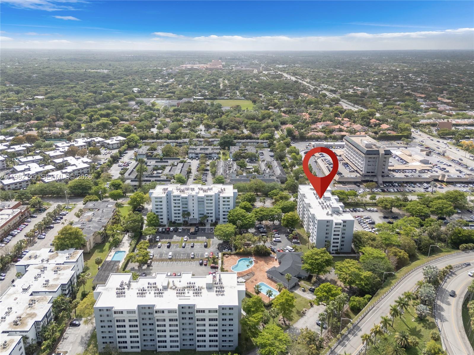 DADELAND PLACE CONDO - Residential