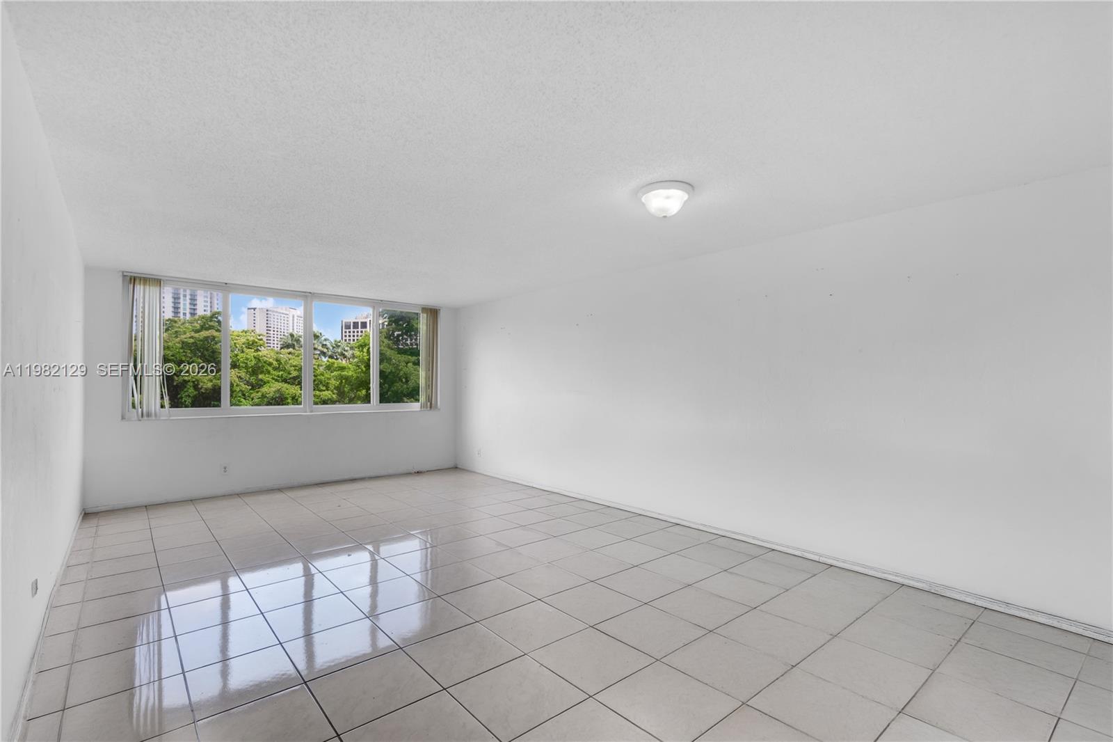 DADELAND PLACE CONDO - Residential