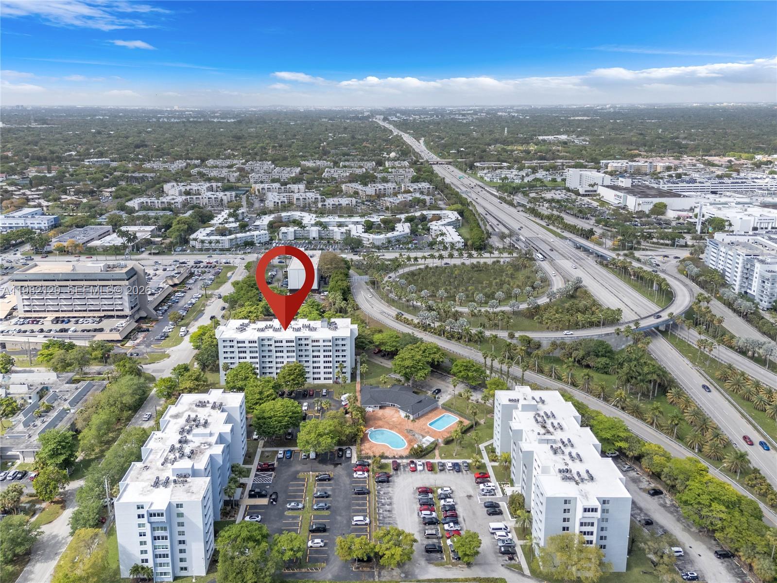DADELAND PLACE CONDO - Residential