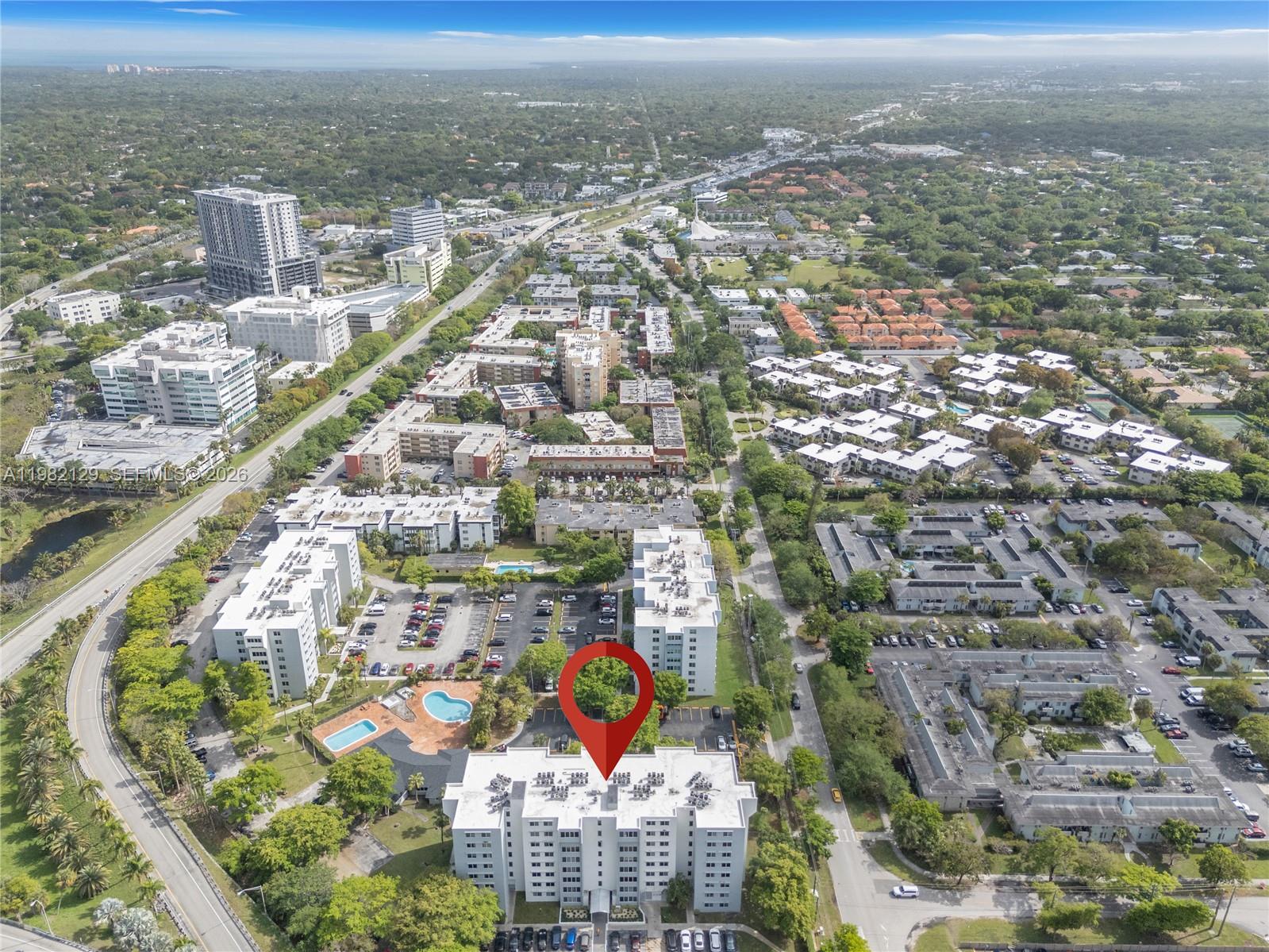 DADELAND PLACE CONDO - Residential