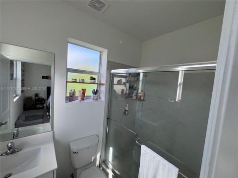 Tiny photo for 2604 SE 19th St, Homestead, FL 33035 (MLS # A11977013)