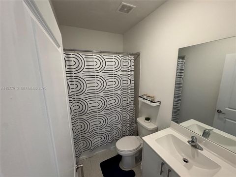 Tiny photo for 2604 SE 19th St, Homestead, FL 33035 (MLS # A11977013)