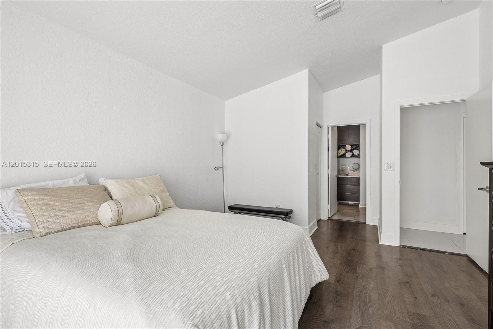 TOWNGATE - Residential