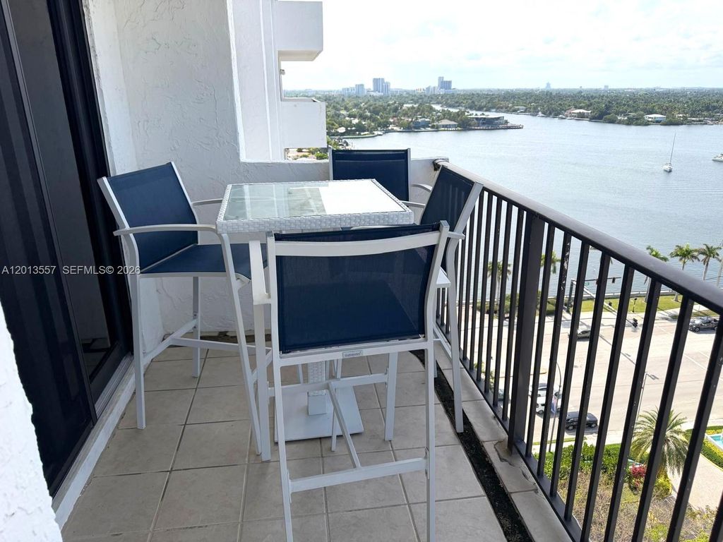 Photo of 1201 S Ocean Dr #1609S, Hollywood, FL 33019 (MLS # A12013557)