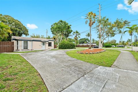 1395 NE 177th St North Miami Beach FL 33162