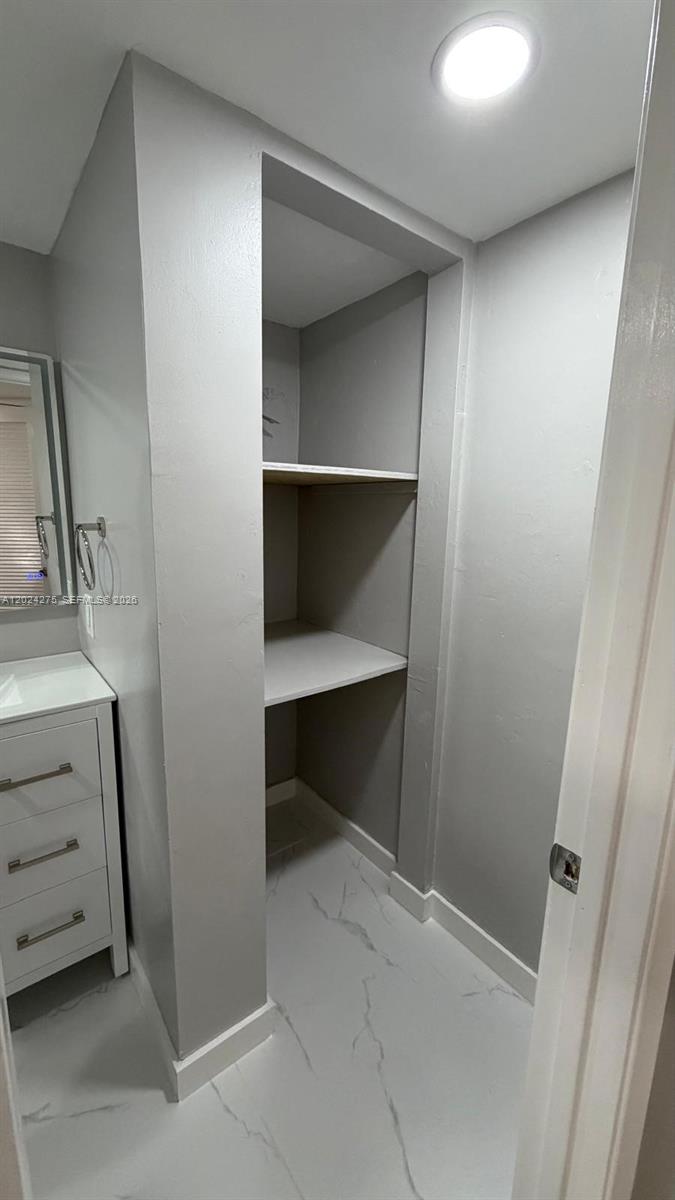 VIRGINIA GARDENS CONDO - Residential Lease