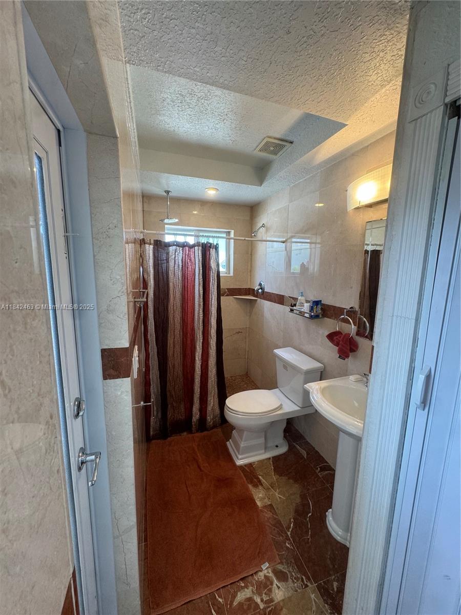 LONG KEY PROJ PROP LINE S - Residential