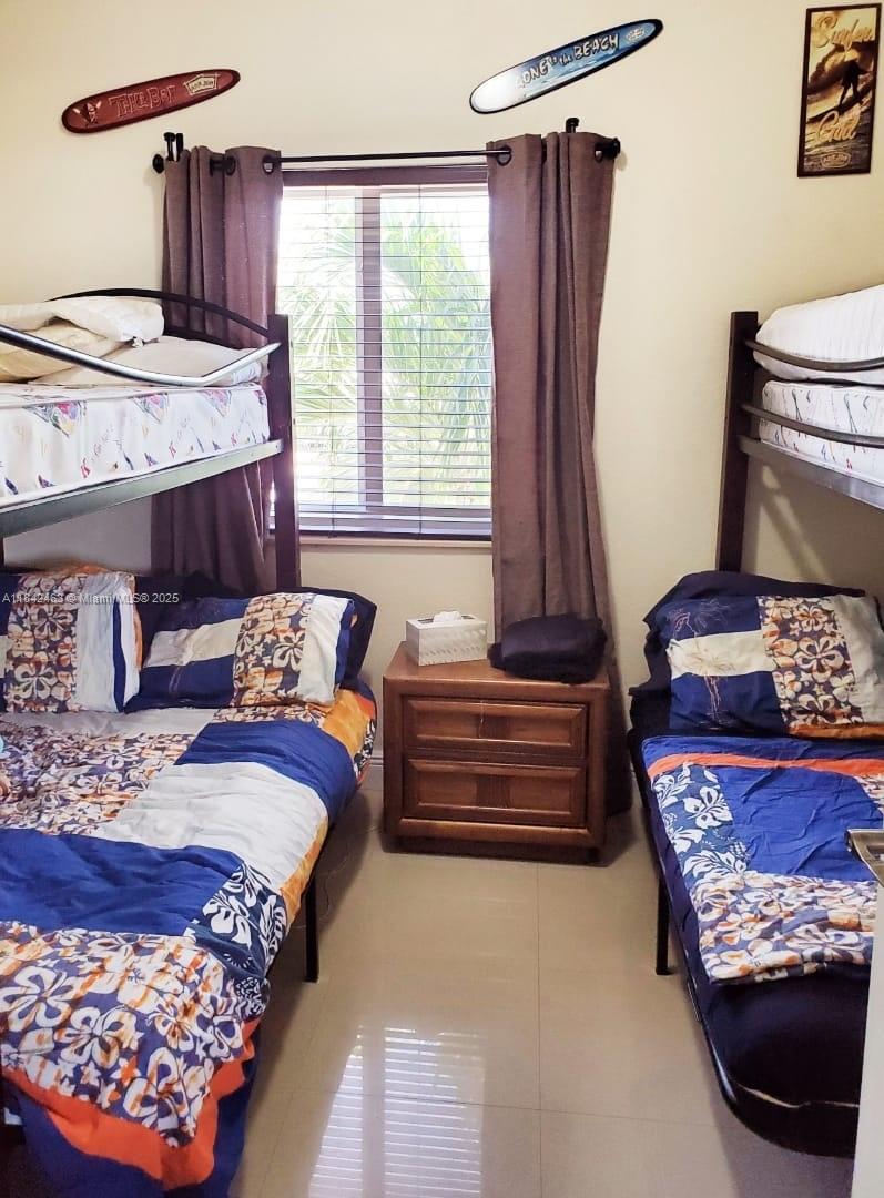 LONG KEY PROJ PROP LINE S - Residential