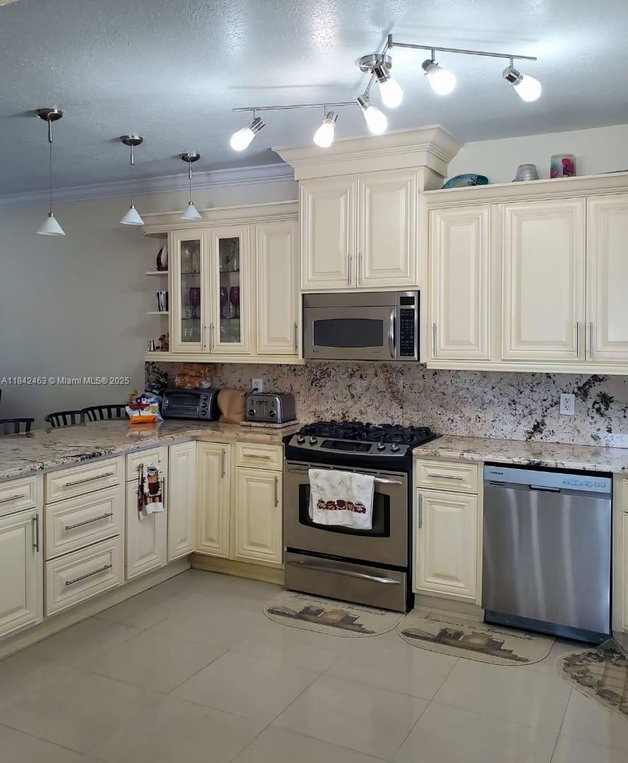 LONG KEY PROJ PROP LINE S - Residential