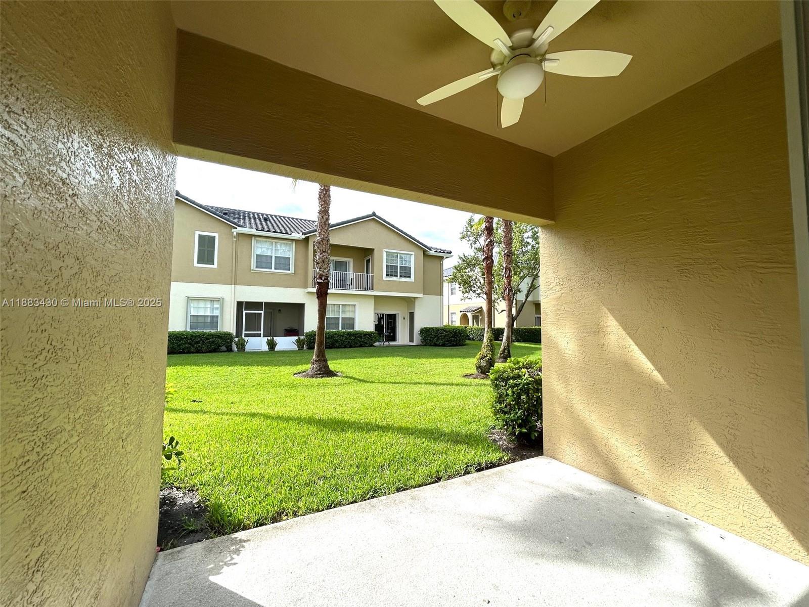 LEXINGTON LAKES - Residential