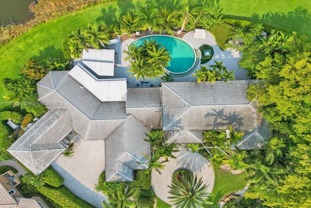 8580 Egret Lakes Ln