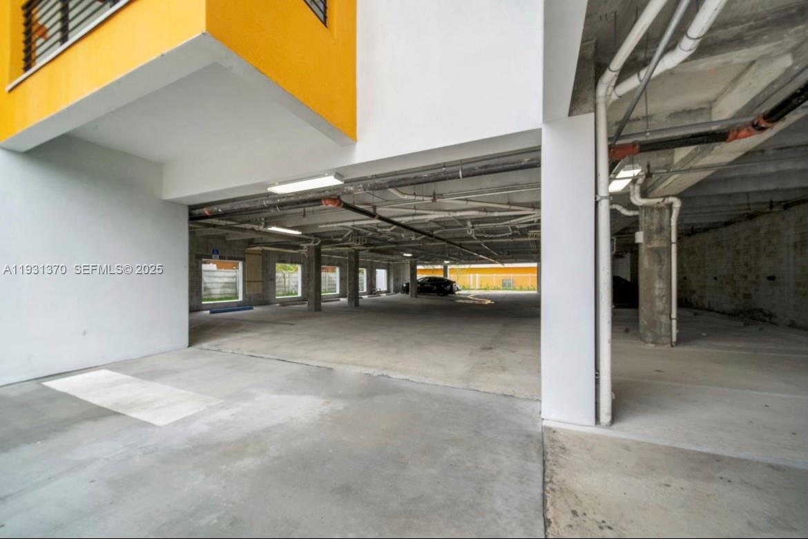 HIALEAH 13TH ADDN AMD PL - Residential Lease