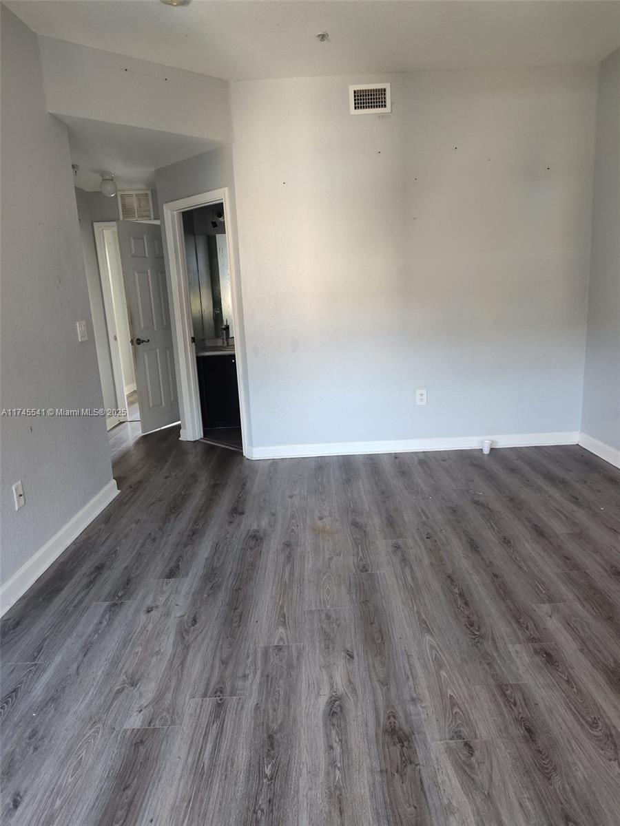 SHOMA TOWNHOMES AT ROYAL - Residential