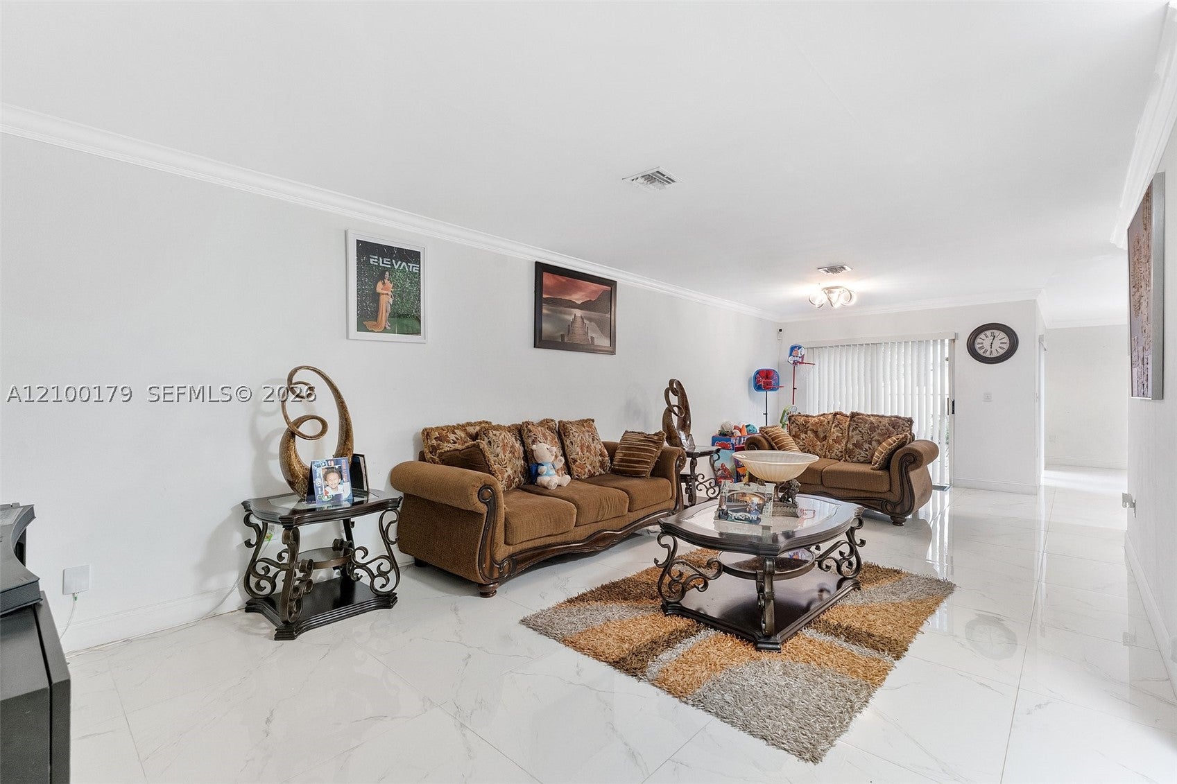 4027 Eastridge Dr