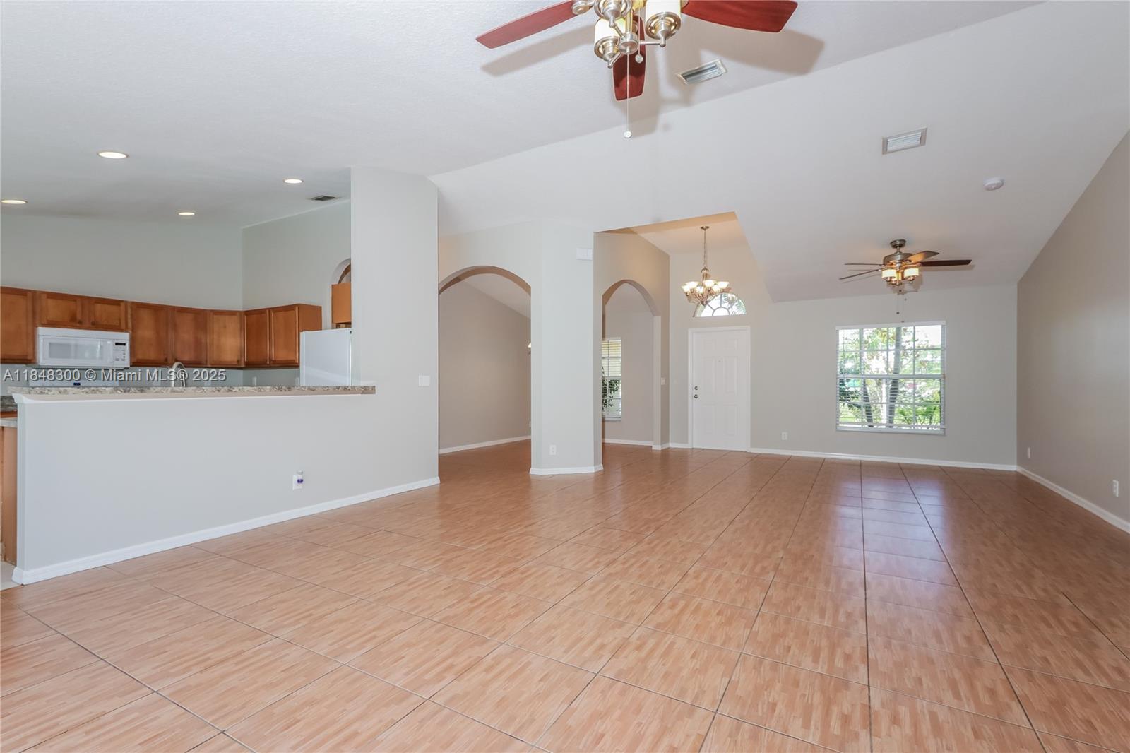 3301 SW Mcmullen St, Port St Lucie, FL, 34953/$395,000 4 3301 SW Mcmullen St