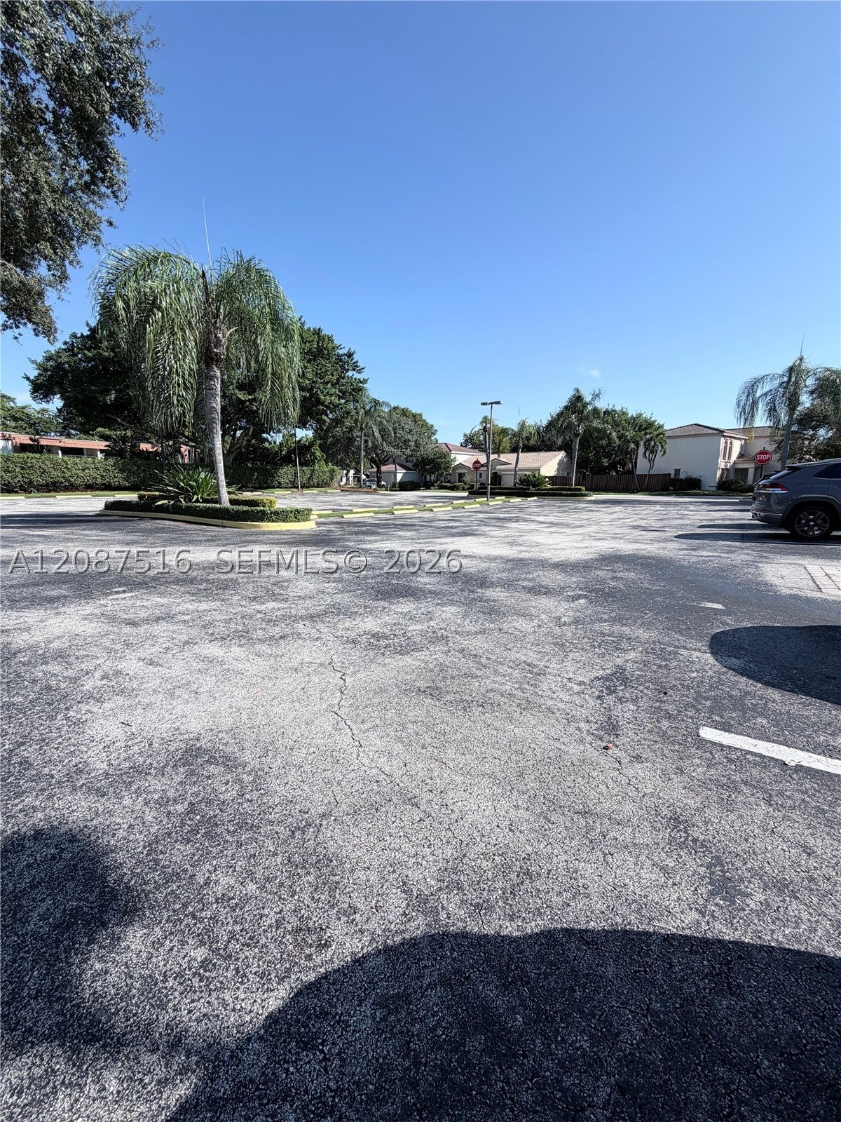 11006 N Harmony Lake Cir