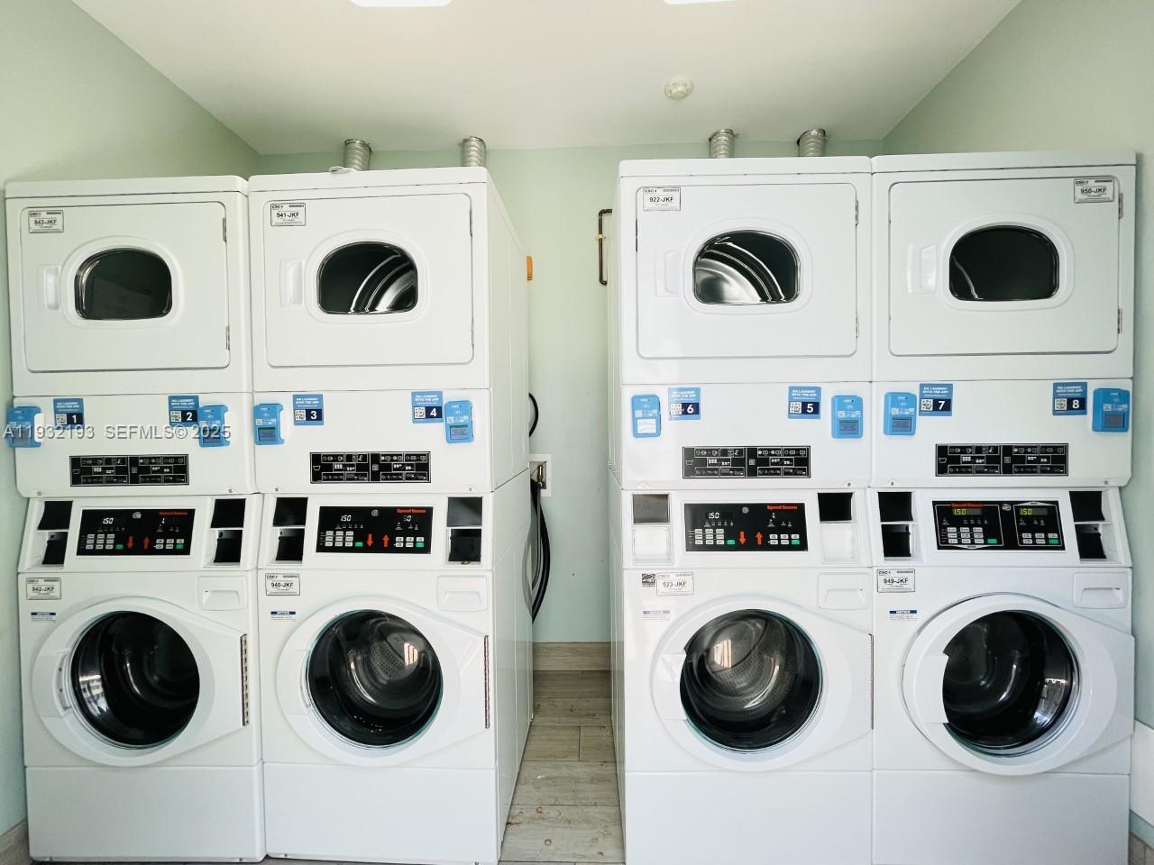 LENOX MANOR - Residential Lease