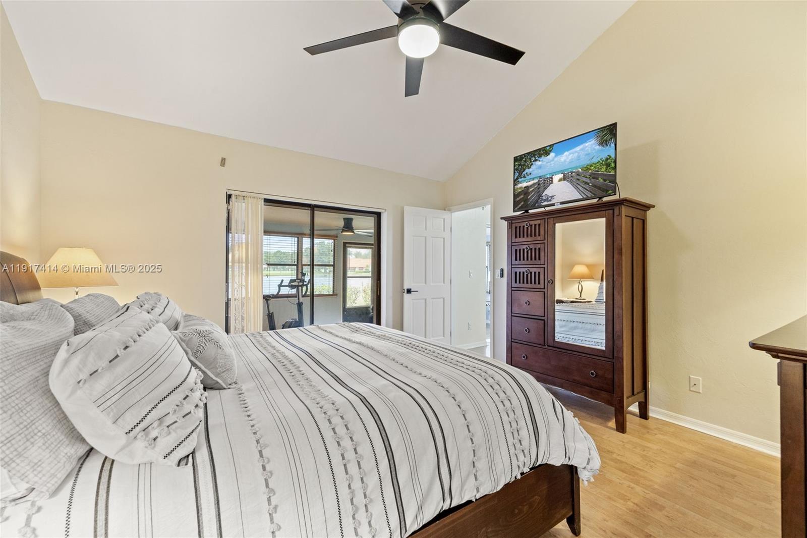 SINGLE FAMILY VILLAGE - Residential