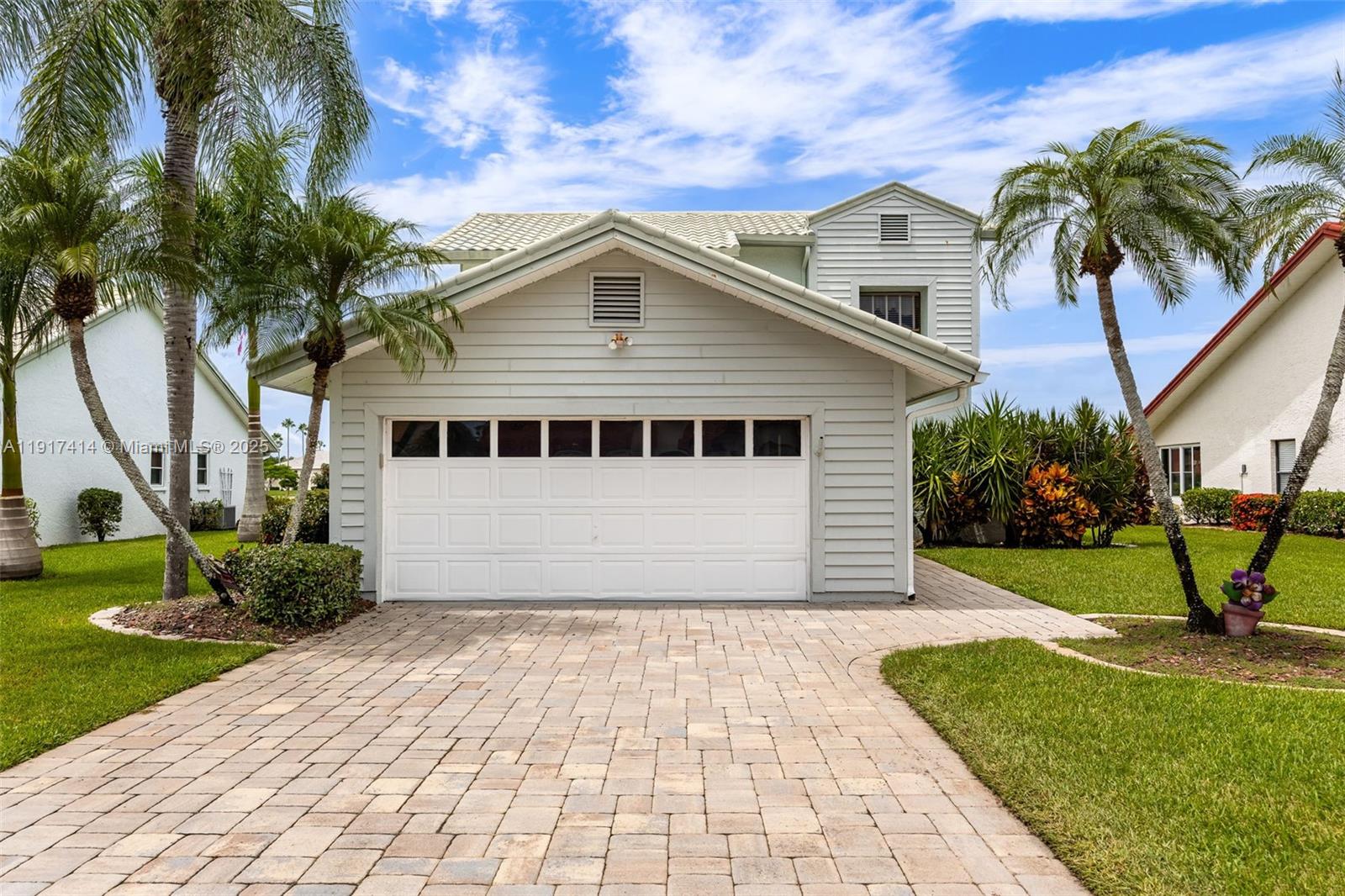 SINGLE FAMILY VILLAGE - Residential